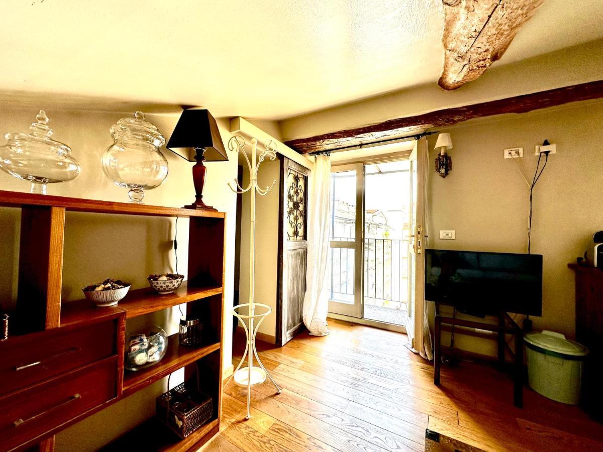 Le Finestre Sulla Mole Apartman Torino Kültér fotó