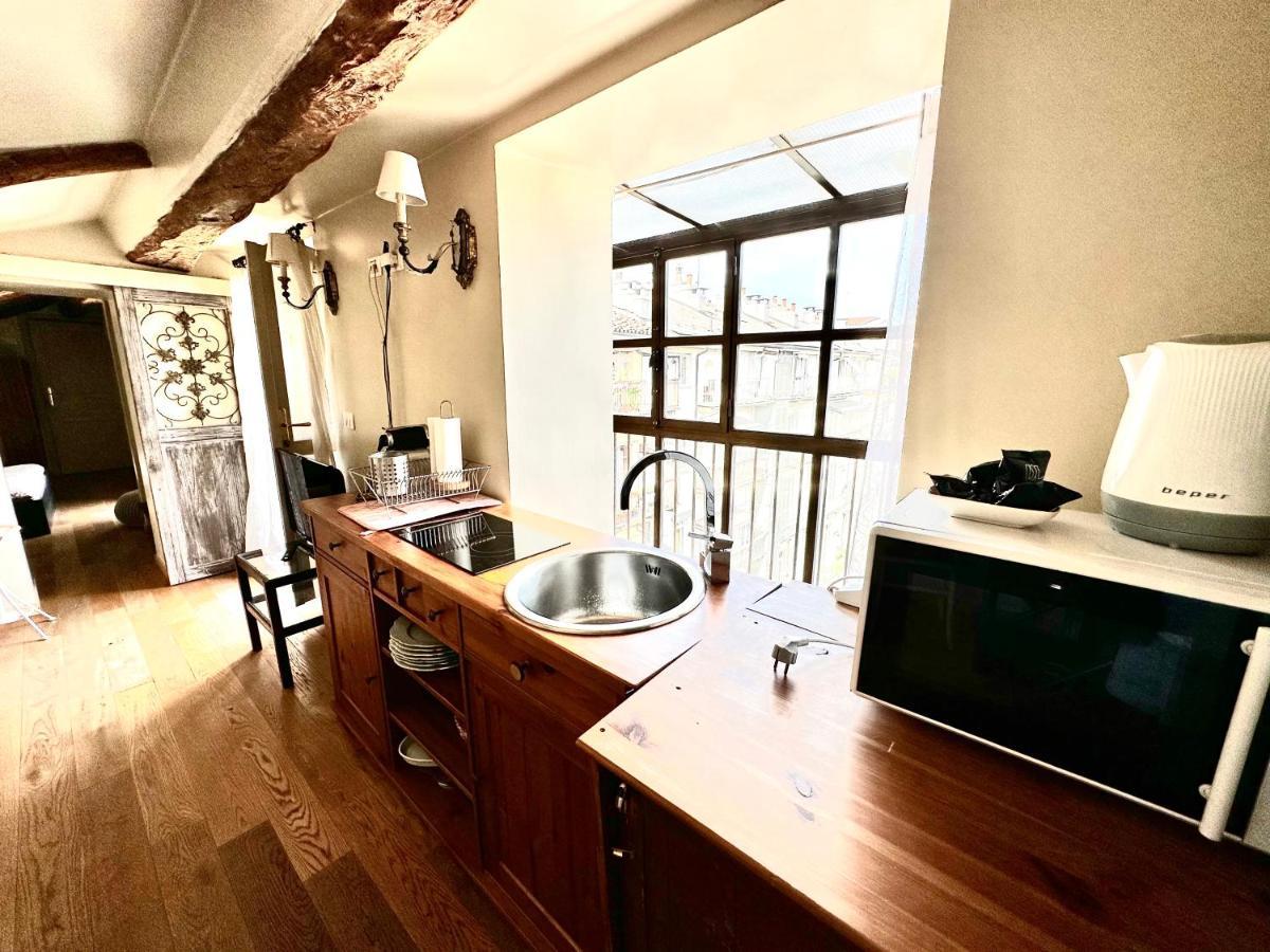 Le Finestre Sulla Mole Apartman Torino Kültér fotó